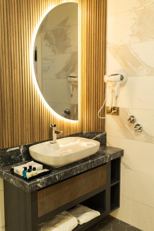 Quala Hotels & Lounge Ακσαράι Εξωτερικό φωτογραφία