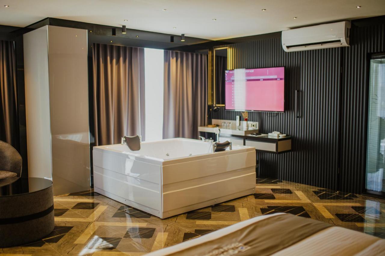 Quala Hotels & Lounge Ακσαράι Εξωτερικό φωτογραφία